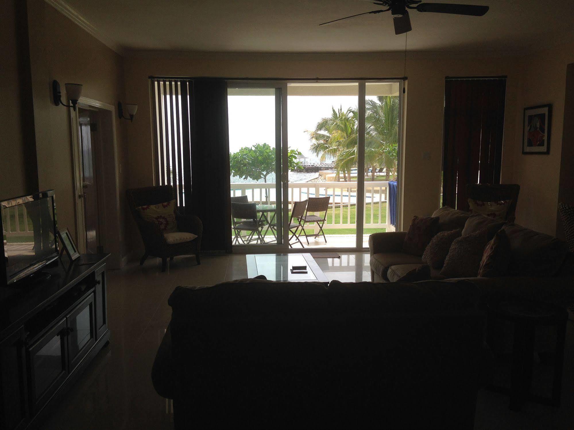 Whispering Seas Jamaica Lejlighed Ocho Rios Eksteriør billede